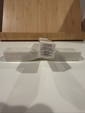 Lash Step Lash enhancer in Cloud